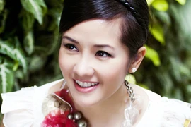 Ca sĩ Hồng Nhung: “Vẫn giữ được cốt cách người Hà Nội”