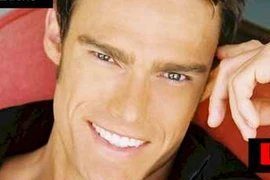 Đằng sau vẻ hào nhoáng