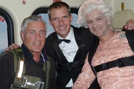 Hé lộ bí mật “Nữ hoàng Anh nhảy dù” 