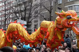 Hư ảo chuyện Rồng