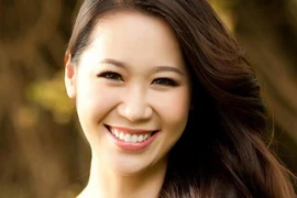 Bàn chuyện "chân dài" và "đại gia"