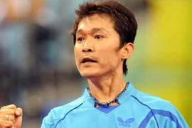 Cây vợt vàng có “sợi xích vàng”