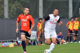 Công Vinh lập cú đúp, Tuyển Việt Nam ngược dòng đánh bại Kyoto Sanga FC