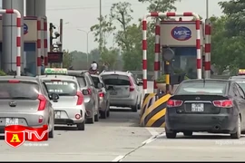 Sẽ tạm dừng hoạt động trạm thu phí nếu không triển khai thu phí điện tử không dừng