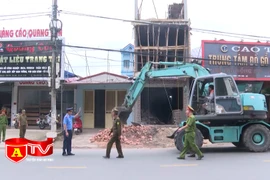 Tổ chức lực lượng bảo vệ an ninh trật tự ở cơ sở, đáp ứng yêu cầu nhiệm vụ trong tình hình mới