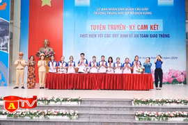 Tăng cường tuyên truyền kiến thức pháp luật về an toàn giao thông cho học sinh