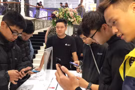 Bộ đôi Iphone 7/7 Plus chính thức lên kệ Thế giới di động