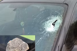 5 ô tô bị ném đá chỉ trong 1 tối trên cao tốc Hà Nội- Hải Phòng