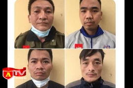 Mùa dịch rảnh rỗi rủ nhau đánh "sâm" ăn tiền