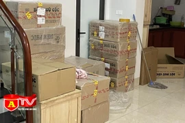 Bắt giữ hai đối tượng vận chuyển, mua bán trái phép hơn 12 nghìn bao thuốc lá nhập lậu