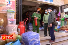 Phòng chống cháy nổ ở chợ và trung tâm thương mại dịp cuối năm