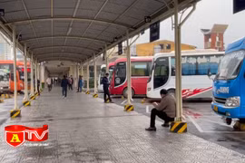 Các bến xe khách vắng vẻ trong những ngày cận Tết Nguyên đán