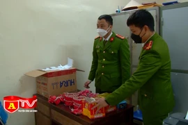 Lên mạng xã hội mua hơn 12kg pháo nổ để sử dụng dịp Tết