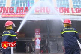 Diễn tập phương án chữa cháy, cứu nạn cứu hộ tại Trung tâm thương mại