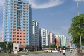 Cấm đặt trụ sở, văn phòng trong khu chung cư: Luật có nhưng khó quản