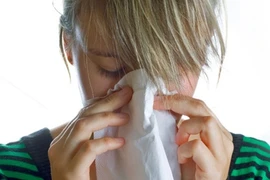 Phụ nữ bị cảm lạnh và cúm nặng hơn nam giới