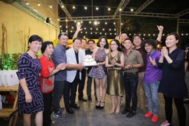 Phim "Em là bà nội của anh" dẫn đầu doanh thu phòng vé 2015