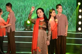 NSND Bạch Tuyết 15 năm mới hát lại "Đau xót lý chim quyên"