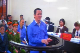 Cựu Phó chủ tịch Ngân hàng ACB nói mình chỉ là người thông báo lệnh