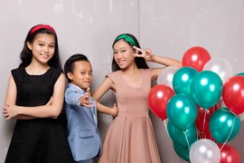 "Dàn" con nuôi của Phi Nhung nhí nhảnh trong bộ ảnh đón Giáng sinh