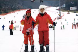 Nữ hoàng doanh nhân Kim Chi đón Giáng sinh sớm ở Hàn Quốc