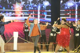 Trịnh Tú Trung mang hit Phan Mạnh Quỳnh vào "Cười xuyên Việt"