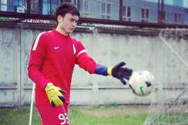Thủ môn Việt kiều Nga chính thức về V-League chơi bóng