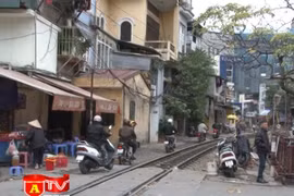 Bức xúc tình trạng vi phạm tại nút giao thông Nguyễn Khuyến - Lê Duẩn