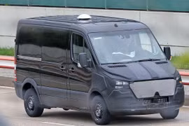 Mercedes-Benz Sprinter thế hệ mới lộ ảnh "nóng" trên đường chạy thử