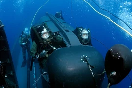 Mỹ phát triển tàu ngầm mini cho đặc nhiệm hải quân