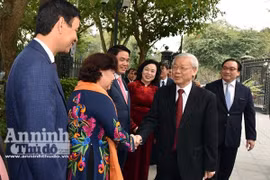 Tổng Bí thư Nguyễn Phú Trọng chúc tết Đảng bộ, chính quyền và nhân dân Thủ đô