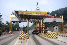 Người dân, lái xe phản đối mức phí Trạm BOT Quốc lộ 6 Hòa Bình