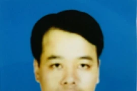 Tạm giam ‘trùm’ lừa đảo chuyên nhận đổi tiền, chiếm đoạt hàng tỷ đồng