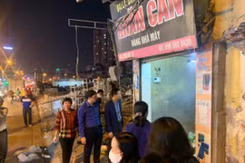 Dự án đường vành đai II tại Hà Nội: Lãnh đạo quận trực tiếp vận động, những hộ dân cuối cùng ở phường Đồng Tâm bàn giao mặt bằng
