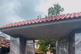 Nghi án do ghen tuông tình ái, chồng đâm vợ trọng thương