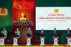 Thủ tướng Nguyễn Xuân Phúc nhấn nút khai trương Cổng dịch vụ công Bộ Công an