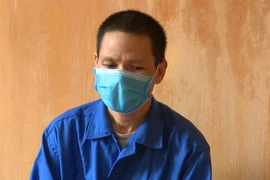 Bận hương khói chốn thiêng vẫn…tranh thủ lừa đảo