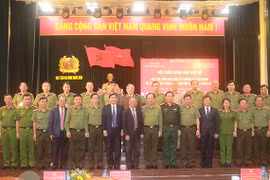 “Giá trị thời đại của tư tưởng Hồ Chí Minh về cán bộ và công tác cán bộ CAND”