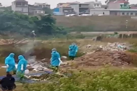 Người đàn ông tử vong gần nhà hoang, lưng xăm hình con nhện