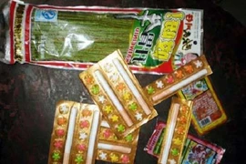 Khuyến cáo, kiểm soát việc mua bán ‘kẹo thuốc lá’