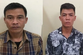 Bắt 2 ‘nhân viên an ninh’ trên sông Đá Bạc