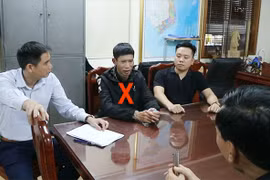 Tên cướp ngân hàng ở Hòa Bình dùng súng gì để gây án?