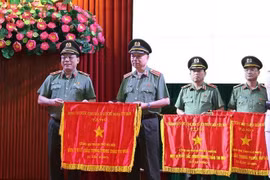 Công an Hà Nội: hoàn thành xuất sắc nhiệm vụ giữ vững an ninh chính trị, trật tự an toàn xã hội