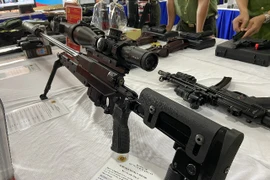 Súng bắn tỉa, bình xịt cay, áo giáp chống đạn AK…tại triển lãm trang thiết bị hỗ trợ công tác nghiệp vụ của Bộ Công an