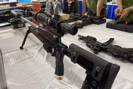 Súng bắn tỉa, bình xịt cay, áo giáp chống đạn AK…tại triển lãm trang thiết bị hỗ trợ công tác nghiệp vụ của Bộ Công an