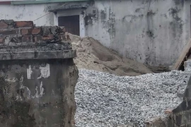 Điều tra nguyên nhân nam học sinh lớp 6 tử vong bên bức tường đổ