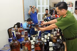 Hà Nội: Xử lý hàng loạt vụ ‘thẩm lậu’ hàng lậu, hàng cấm