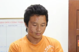 Vận chuyển gần 100 gam ma túy ‘đá’, đâm trọng thương chiến sỹ Công an