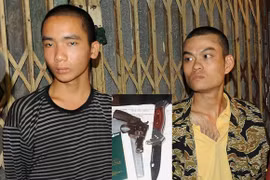 "Hàng nóng" dắt lưng, "hàng lạnh" đút túi