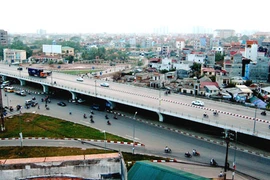 Xây cao tốc 4 làn trên cao Mai Dịch-cầu Thăng Long